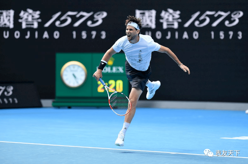 中锋球员在 中锋球员在