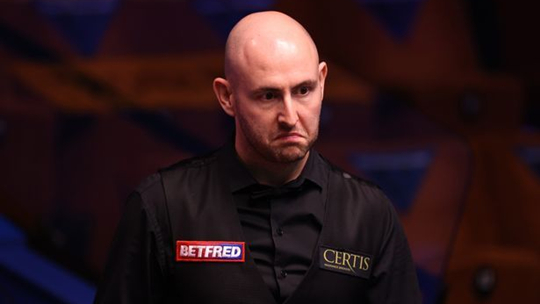 评论员立刻 评论员立刻